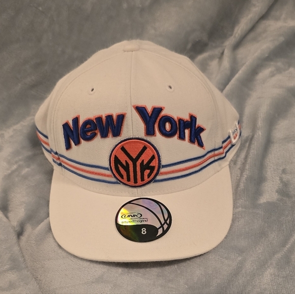 Unk Other - New York Knicks Cap - White and Orange, Size 8